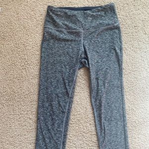 NEW BALANCE Cropped Leggings